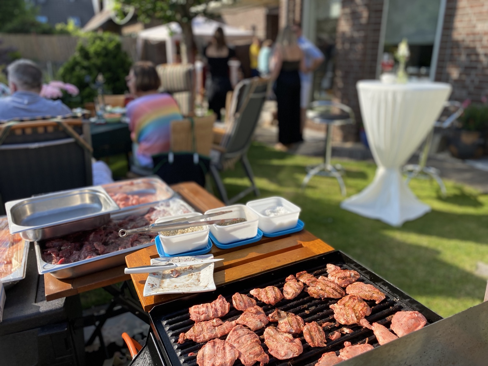 Catering bei Düsseldorf – Buffet-Aufbau Trüffelschwein